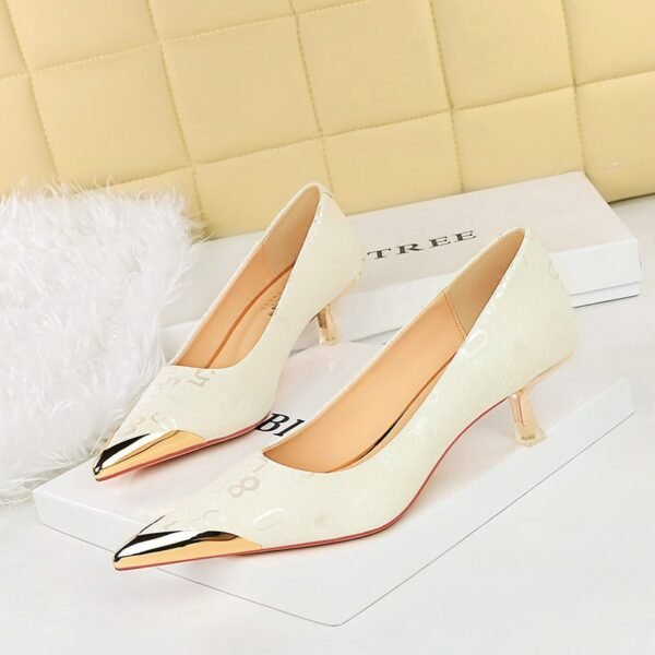 BIGTREE SHOES 237-28 European and American style banquet middle heel shallow mouth metal pointed graffiti pattern slim women's shoes spring and autumn shoes