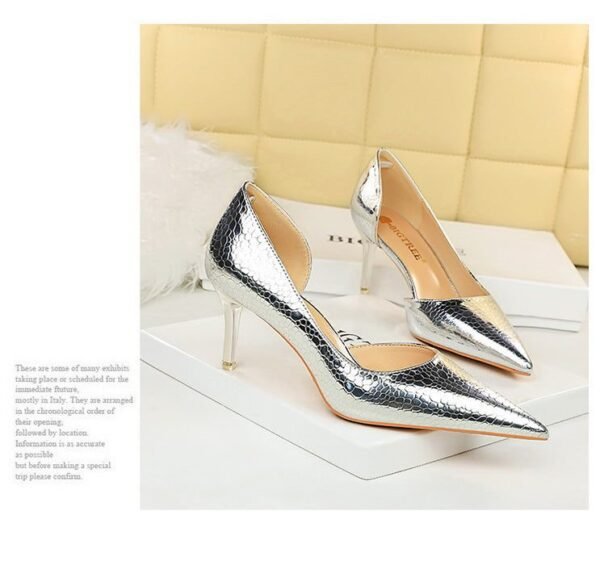 2928-1 European and American style fine-heeled high-heeled shallow pointed side hollow retro metal stone pattern shoes