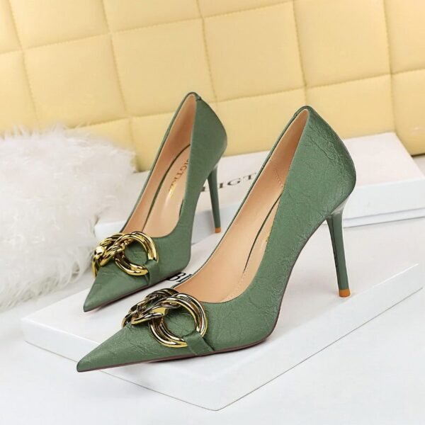 7239-A1 European and American fashion banquet women's shoes fine heel high heel shallow pointed metal buckle single shoes high heels