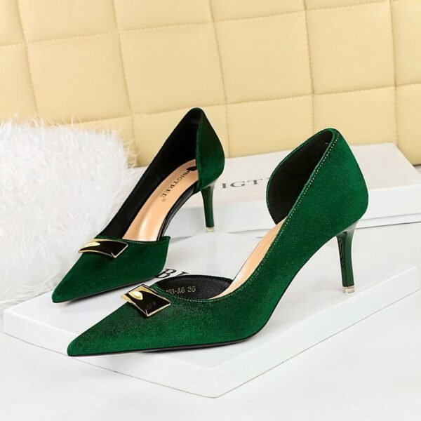 BIGTREE SHOES 1363-AK81 European and American Women's Shoes Stiletto Heel Shallow Mouth Pointed Side Hollow Metal Decoration Thick Suede Pumps