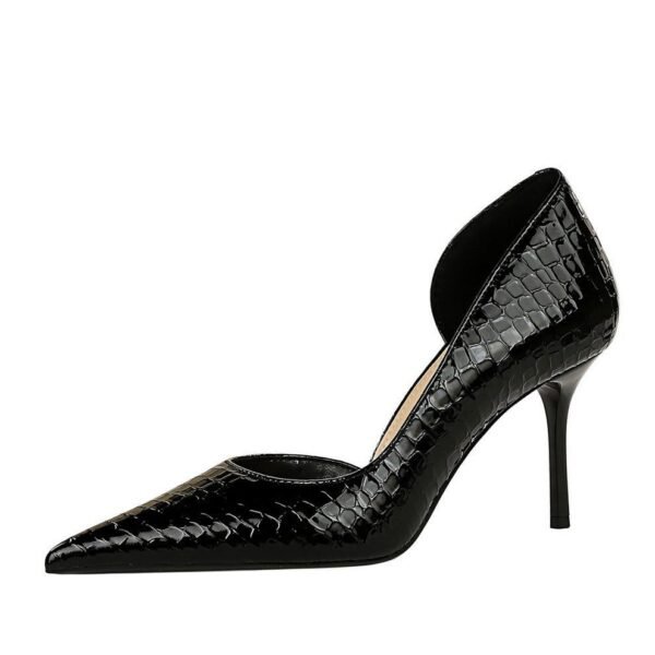 big tree shoes 8238 European and American Fashion Banquet Women's Shoes High Heel Stiletto Low Mouth Pointed Side Hollow Retro Patent Leather Stone Pattern Pumps