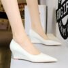 Bigtree Shoes 6639-2 European and American Style Fashionable Simple Banquet Slimming Shiny Patent Leather Shallow Mouth Pointed High Heel Wedge Shoes Women's Shoes