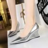 Bigtree Shoes 2905-8 European and American Style Retro Metal Shallow Mouth Pointed Women's Shoes Wedge Heels Pedicure Slimming Banquet Wedge Shoes Women