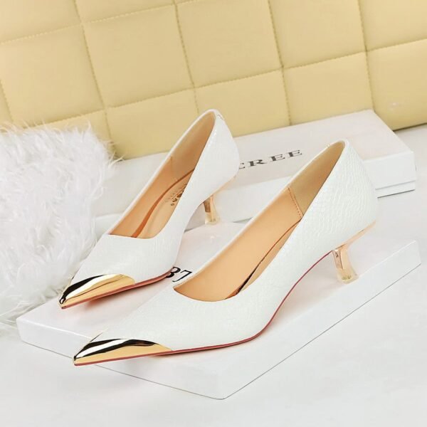Bigtree Shoes 237-29 European and American Style Banquet Fashion Women's Shoes Mid-Heel Low-Cut Metal Pointed Shining Sequin Cloth Snake Pattern Pumps Women