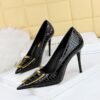 3391-26 Korean Style Fashionable Elegant Pedicure Slimming Stiletto Heel Shallow Mouth Pointed Toe Metal Buckle Pumps Women's High Heel