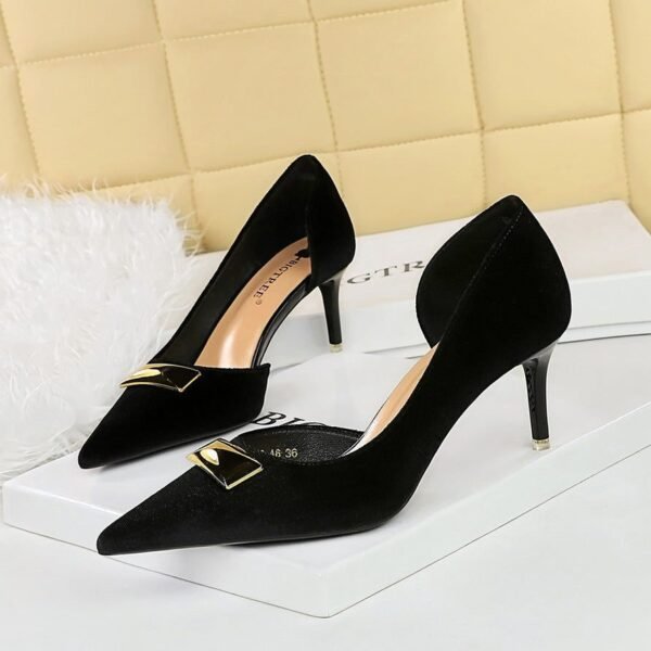 BIGTREE SHOES 1363-AK81 European and American Women's Shoes Stiletto Heel Shallow Mouth Pointed Side Hollow Metal Decoration Thick Suede Pumps