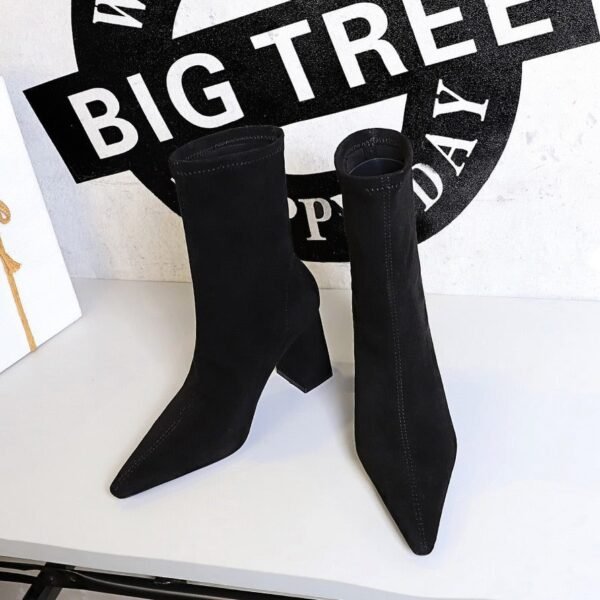 41850ab0cf57aa3e8d2b155298b69f69 6838-1Ankle boots Women's pointed velvet boots Square high-heeled boots Women's shoes Fashion-Bigtree shoes