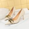 7239-A1 European and American fashion banquet women's shoes fine heel high heel shallow pointed metal buckle single shoes high heels