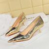 Bigtree Shoes 237-29 European and American Style Banquet Fashion Women's Shoes Mid-Heel Low-Cut Metal Pointed Shining Sequin Cloth Snake Pattern Pumps Women