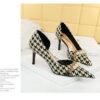 8829-A1 Korean version of high-heeled shallow-mouth pointed side hollow cloth plaid pearl metal chain houndstooth shoes