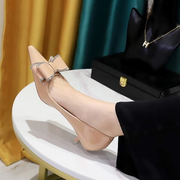 BIGTREE SHOES 237-H35 Korean Style Fashion Banquet Women's Shoes Stiletto Mid-Heel Shallow Mouth Pointed Patent Leather Rhinestone Bow Women's Shoes