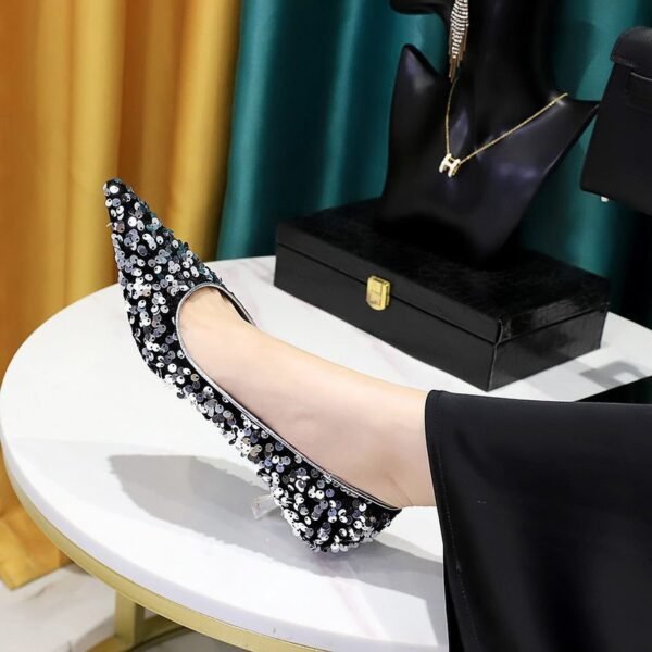 Bigtree shoes 237-21 Korean style new fashion temperament banquet sparkle sequins women's shoes mid-heel low-cut pointed shiny crystal pumps
