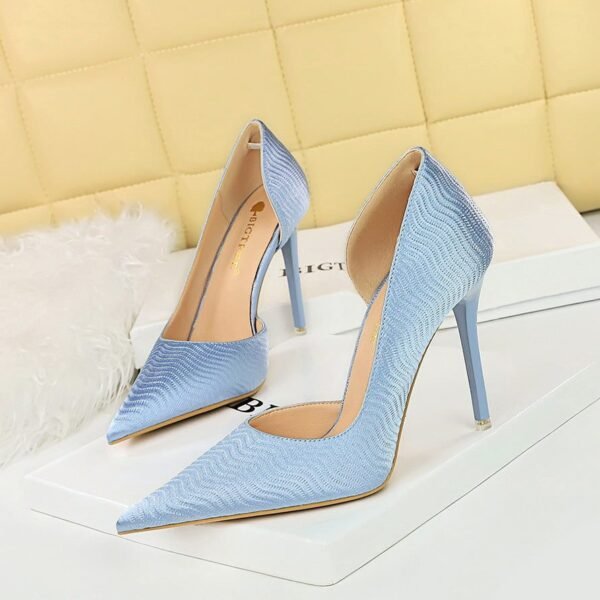 BIG TREE SHOES 1298-6 Korean Style Banquet High Heels Stiletto Heel Shallow Mouth Pointed Side Hollow Wave Embossed Satin Pumps