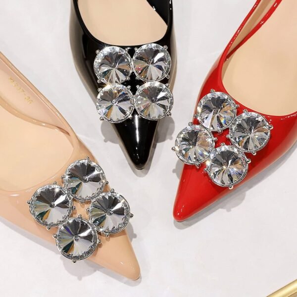 Bigtree shoes 237-k59 Korean style fashion banquet women's shoes stiletto mid-heel slimming patent leather low-cut pointed-toe metal rhinestone shoes