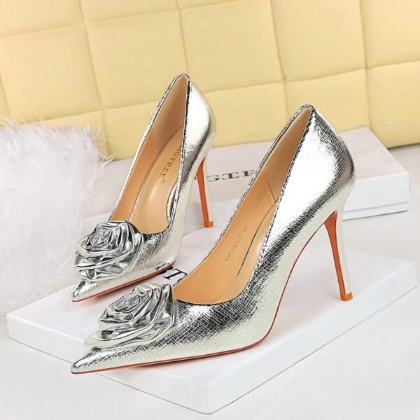 BIGTREE SHOES 3391-H56 Retro European American Style Banquet Women's Shoes Super High Heel Stiletto Shallow Mouth Pointed Toe Flower Shoes Women's High Heels