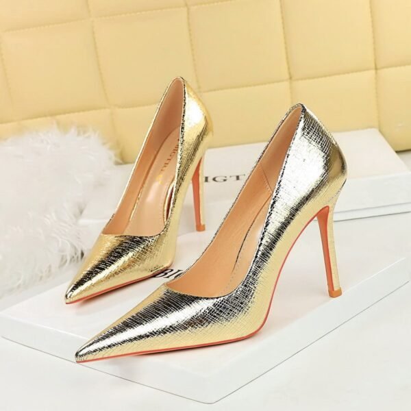a790140c24f134712a6f6e8245053492 Bigtree Shoes 3391-7 European and American Style Retro Banquet High Heels Stiletto Low-Cut Pointed Metal Super High Heel Shoes Women's Shoes