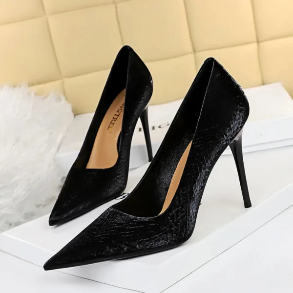 a84b9a5bdd0f90012f434e482f10ae28 3391-2Simple and fashionable European and American pointed women's shoes-Bigtree shoes