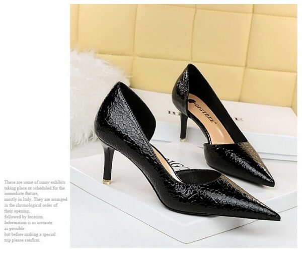 2928-2 retro European and American slim pedicure side hollow thin heel high heel shallow pointed stone pattern women's shoes
