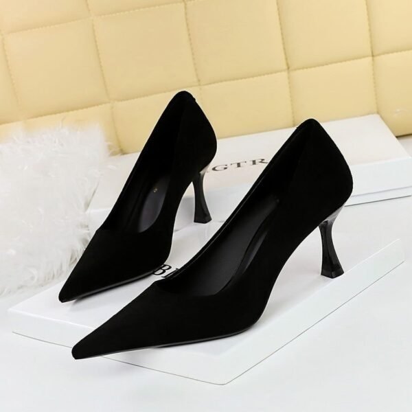 Bigtree Shoes 3767-A1 European and American Style Fashion Simple and Thin High Heels Wine Cup Heel High Heel Low-Cut Pointed Toe Suede Women's Shoes