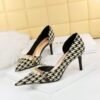 8829-A1 Korean version of high-heeled shallow-mouth pointed side hollow cloth plaid pearl metal chain houndstooth shoes