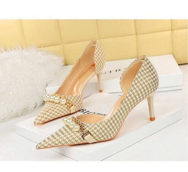 8829-A1 Korean version of high-heeled shallow-mouth pointed side hollow cloth plaid pearl metal chain houndstooth shoes
