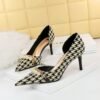 8829-A1 Korean version of high-heeled shallow-mouth pointed side hollow cloth plaid pearl metal chain houndstooth shoes