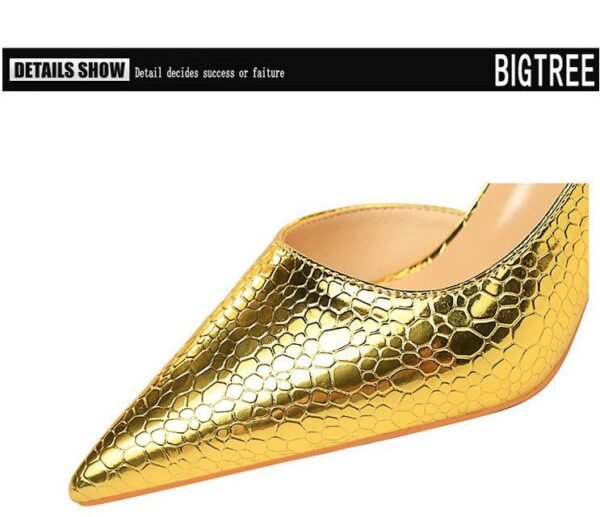 2928-1 European and American style fine-heeled high-heeled shallow pointed side hollow retro metal stone pattern shoes