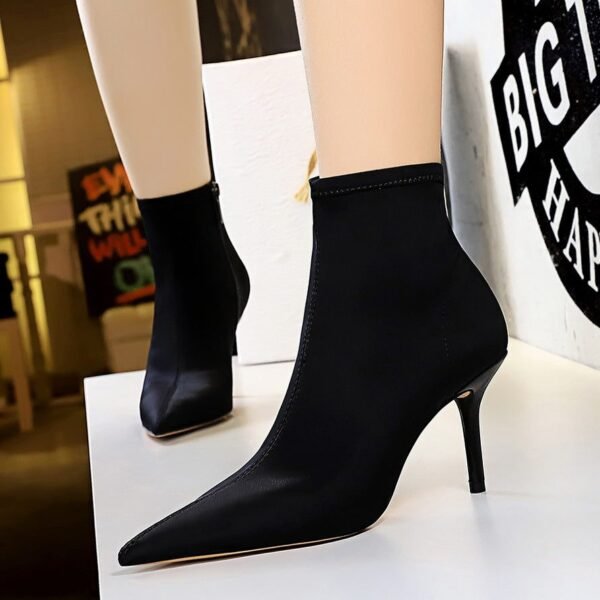 Bigtree Shoes 8788-1 European and American Style Ankle Boots Stiletto Heel Pointed Stretch Lycra  Thinner Ankle Boots Skinny Boots
