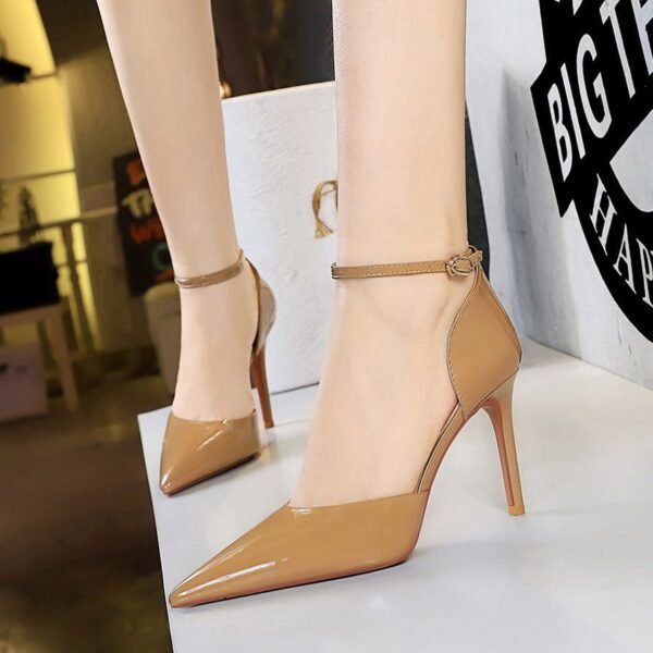 BIGTREE SHOES 8386-1 European and American Simple Shiny Patent Leather Hollow Women's Shoes Stiletto Heel Shallow Mouth Pointed Toe Hollow-out Strap Sandals