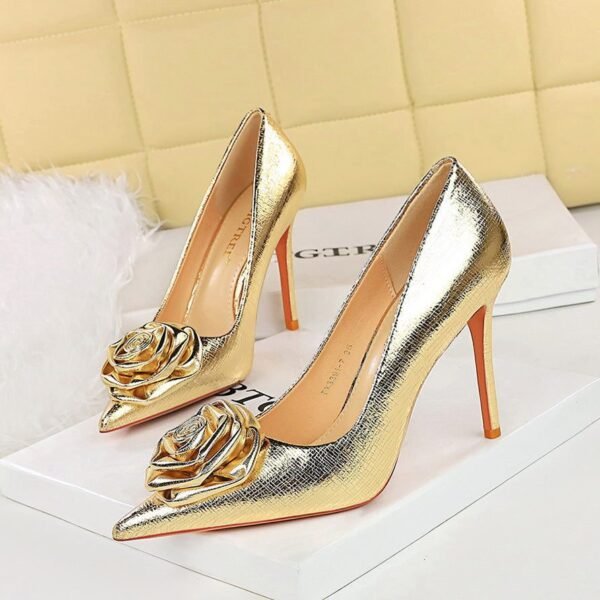 BIGTREE SHOES 3391-H56 Retro European American Style Banquet Women's Shoes Super High Heel Stiletto Shallow Mouth Pointed Toe Flower Shoes Women's High Heels