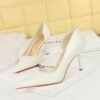 big tree shoes 8238 European and American Fashion Banquet Women's Shoes High Heel Stiletto Low Mouth Pointed Side Hollow Retro Patent Leather Stone Pattern Pumps