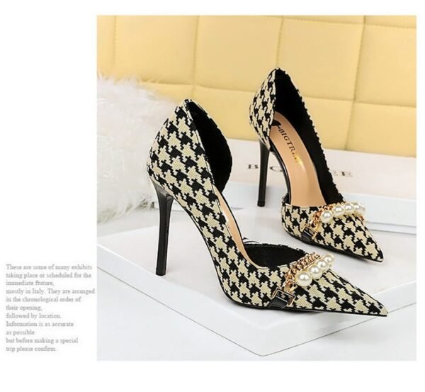 e7707437894887948f176ec991a69d35 8829-1 Korean version of high-heeled shoes with lattice pattern shallow mouth side hollow houndstooth pearl metal chain super high-heeled shoes