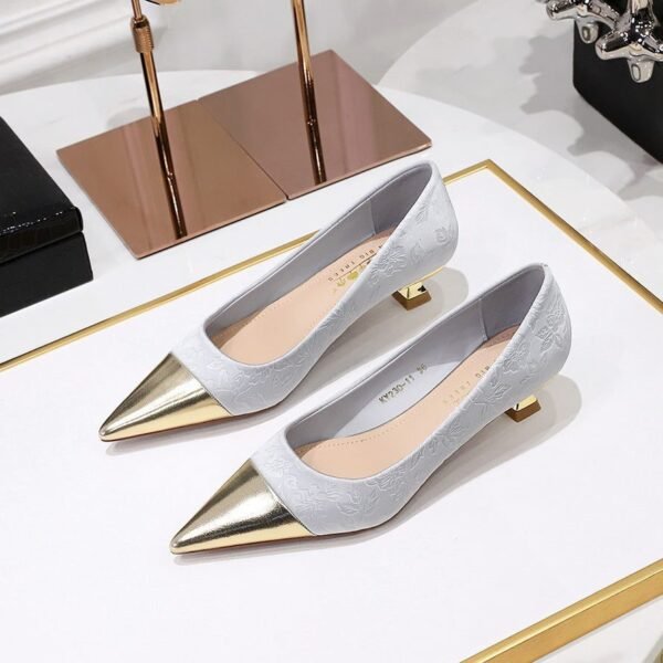 e8a771cc6cbe87900e18632e33cd8f4c BIGTREE SHOES 230-20 banquet New National style women's shoes low heel metal heel pattern satin Metal stitching pointed spring and autumn shoes