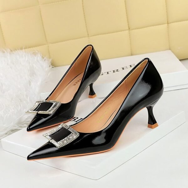 BIGTREE SHOES 1961-K71 European and American Style Fashion Banquet Spring and Autumn Women's Shoes Mid Heel Patent Leather Shallow Mouth Pointed-Toe Metal Rhinestone Buckle Pumps