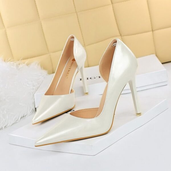 1363-A2 Korean fashion slim banquet fine heel high heel shallow pointed side hollow patent leather women's shoes single shoes high