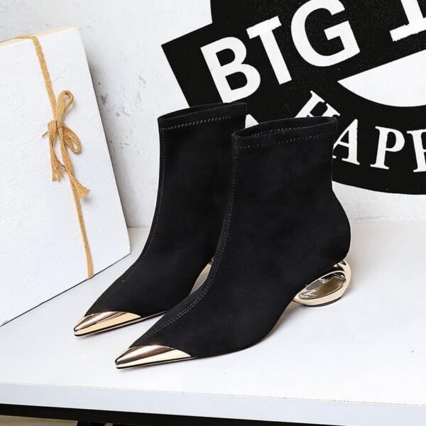 BIGTREE 335-1 European and American style light luxury banquet women's boots medium heel hollow with metal pointed iron head suede short boots