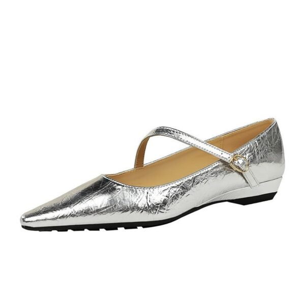 BIGTREE 3683-13 Fashion temperament women's shoes, shallow mouth European and American wind slope heel oblique word with decorative hand-scratched low-heeled single shoes