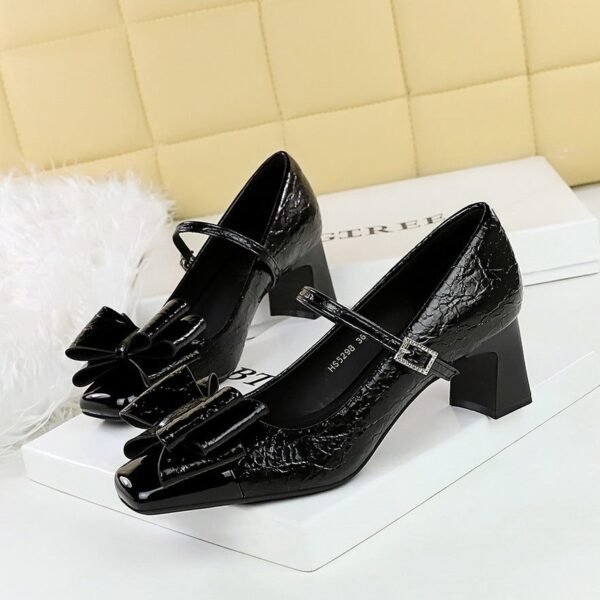 BIGTREE 5298-H58 Mary Jane women's shoes medium heel thick heel shallow mouth square head splicing toe toe one word with bow single shoes women