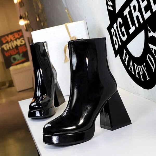 BIGTREE 7992-1 European and American retro women's boots short thick heel super high heel glossy side zipper round head glossy patent leather short boots