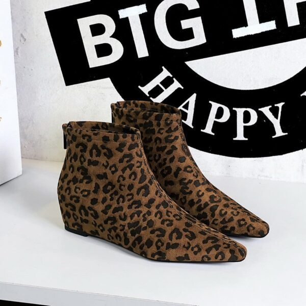 BIGTREE 6632-27 retro style autumn and winter naked boots inner height increase slope heel middle heel back zipper leopard print short boots
