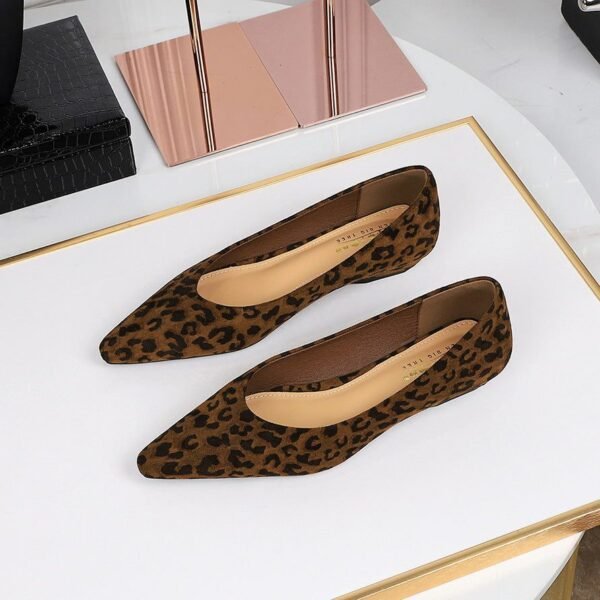 BIGTREE 3683-15 European and American style versatile daily simple and comfortable suede pointed head shallow mouth low heel wedge heel single shoes women's single shoes