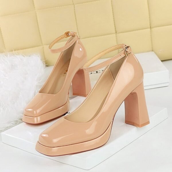 BIGTREE 9981-K103 European and American style simple thick heel super high heel waterproof table patent leather square head word belt single shoes high heels