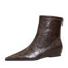 BIGTREE 6383-1 Retro women's boots are comfortable and low-heeled, with heel inner height increased, zipper, pedicure and thin, European and American versatile short boots