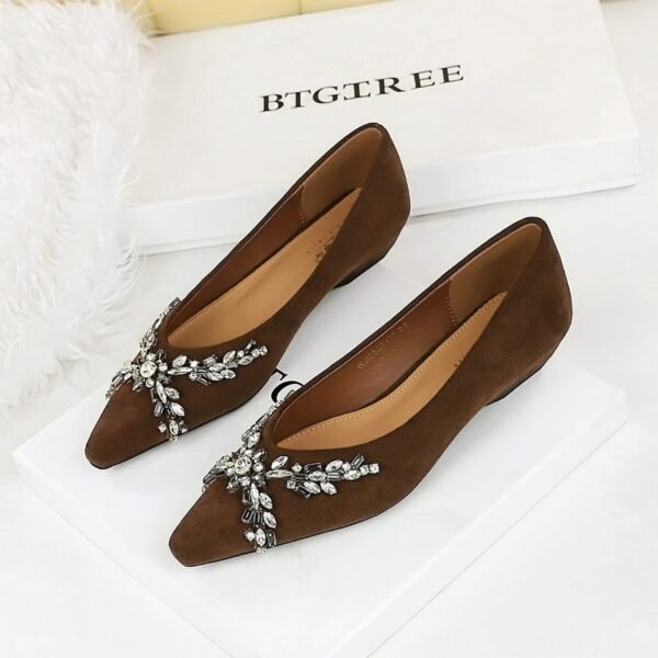 BIGTREE 3683-H69 Korean version of temperament women's shoes pointed head shallow mouth suede single shoes rhinestone chain slope heel low heel versatile women's single shoes
