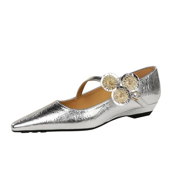 BIGTREE 3683-6K92 retro metal hand-scratched single shoes, light mouth bevel heel women's shoes, metal decoration, one word with women's single shoes