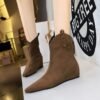 BIGTREE 6632-11 Retro Korean version inner height-increasing short women's boots pedicure and thin versatile suede rear zipper winter short boots