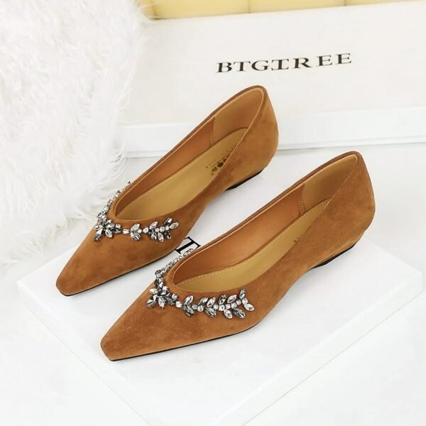 Product image BIGTREE 3683-H68 French light luxury pointed rhinestone chain decorative single shoes suede light mouth bevel heel low heel versatile women's single shoes