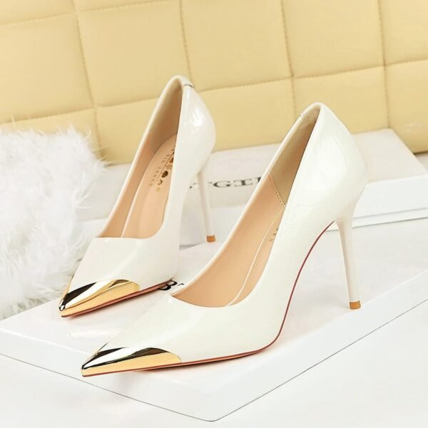 BIGTREE 3739-36 Korean version banquet shallow mouth stiletto high heels women's shoes pointed iron head decorative super high heel patent leather shoes
