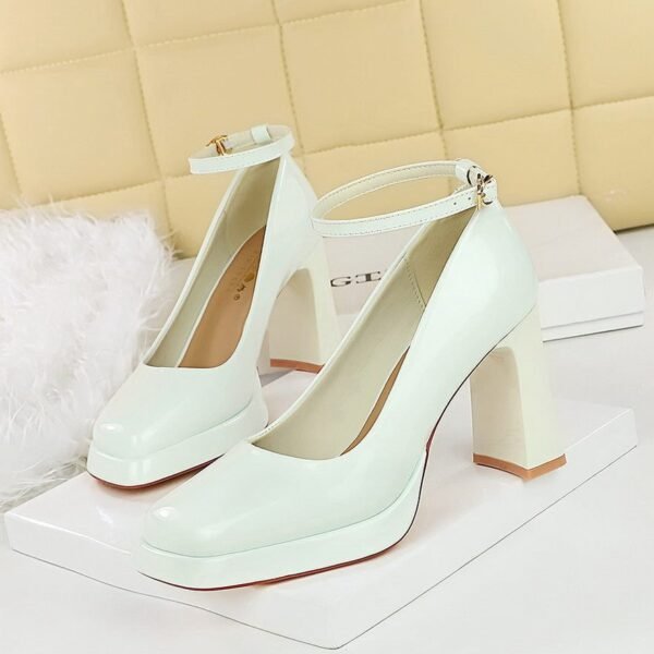 BIGTREE 9981-K103 European and American style simple thick heel super high heel waterproof table patent leather square head word belt single shoes high heels