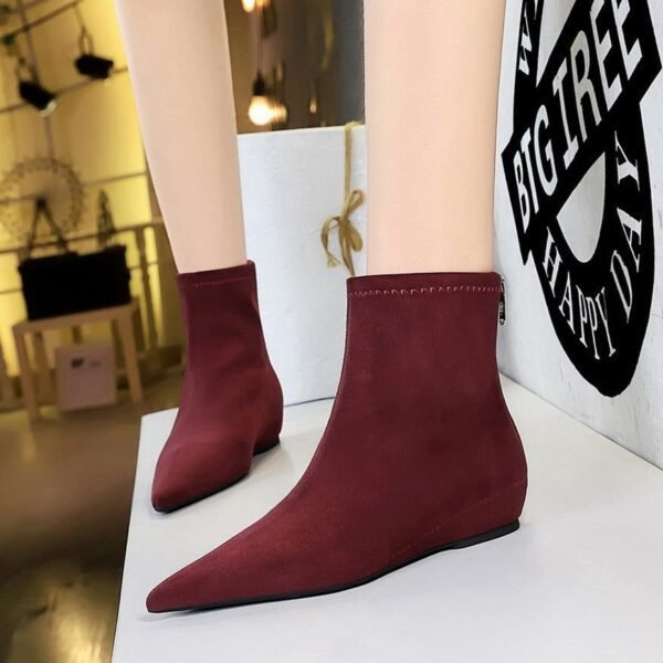 BIGTREE 6383-2 Korean version fashionable and simple low-heeled women's boots low-heeled wedge inner height increase pointed pedicure and thin suede short boots
